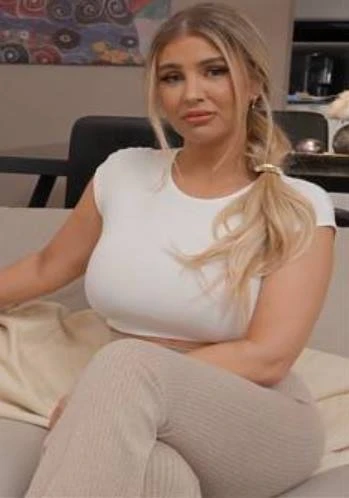 Чужак решил финансовые проблемы пары